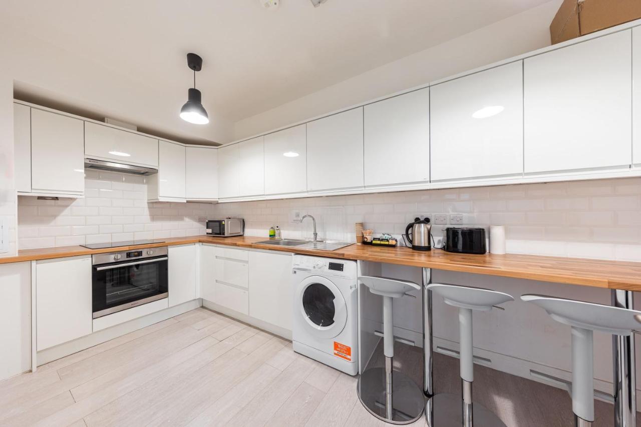 Functional Budget Stay With Wi-Fi And Laundry Facilities Near Tube Station London Kültér fotó